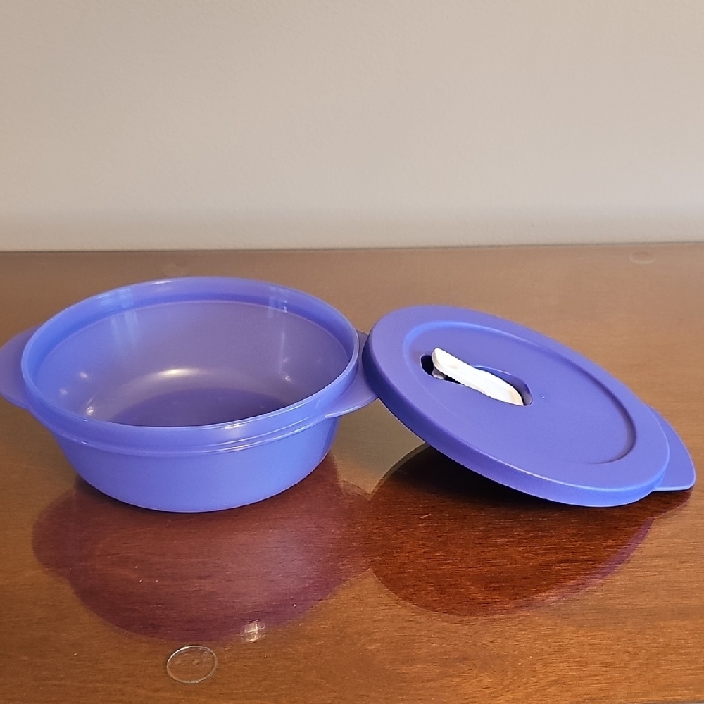 Purple Microwave Bowl with Lid